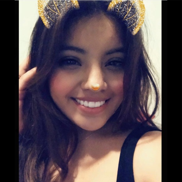 Meet your Posher, Erika - Picture 1 of 1